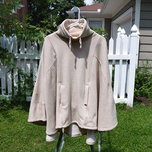 UGG Poncho Sweater XS/S Oatmeal
